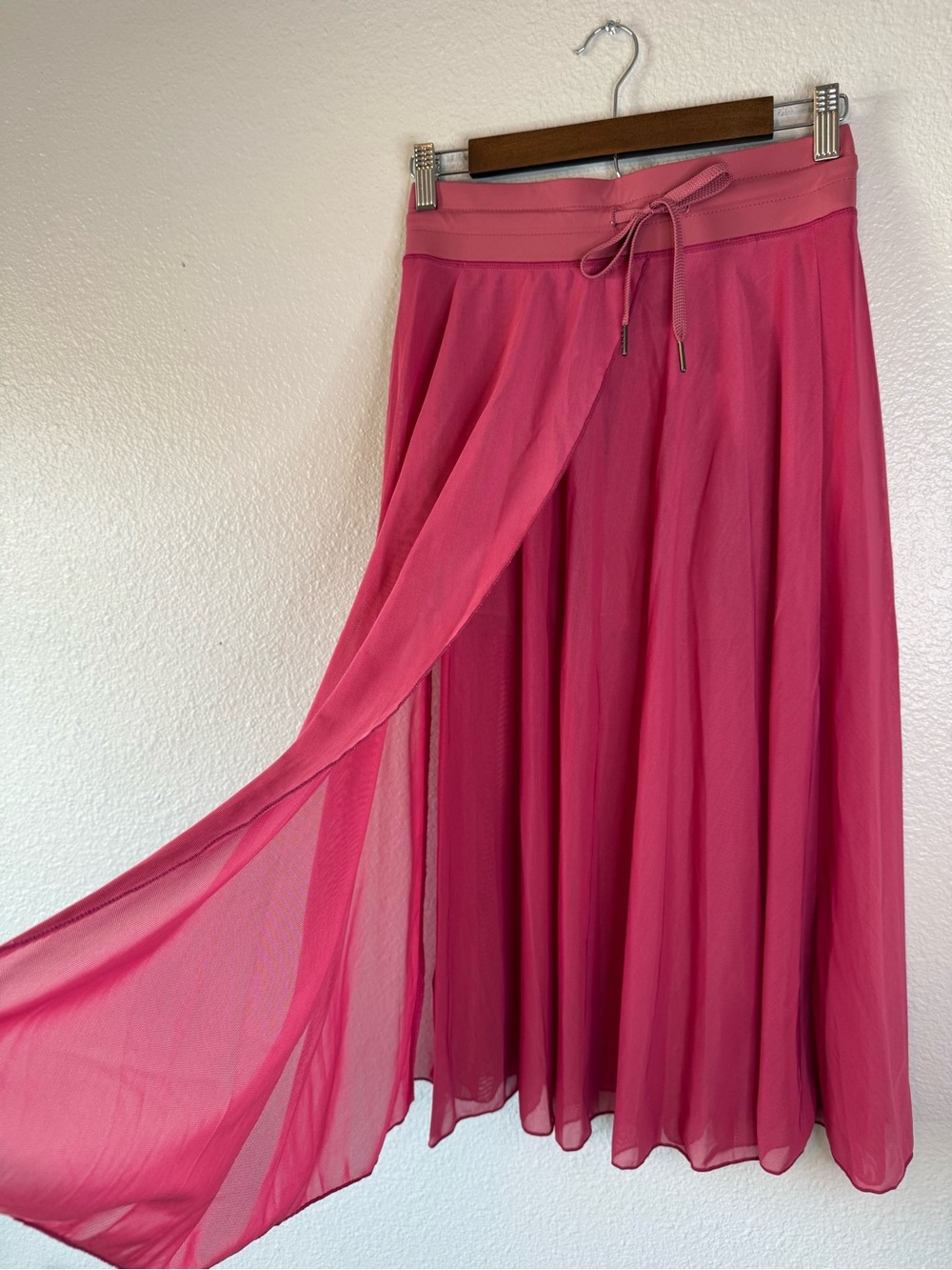 Halara High Waisted Drawstring Mesh 2-in-1 Midi Skirt Baroque Rose Small
